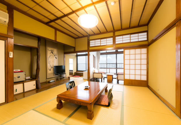 Jyozankei Onsen Feel the Warmth of Wooden Architecture